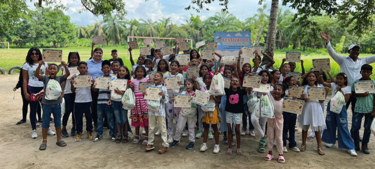 Lee más sobre el artículo Festival “Vivencias y Relatos” promueve el no al trabajo infantil y trabajo forzoso en comunidades de Carital, Ceibales y El Puyo