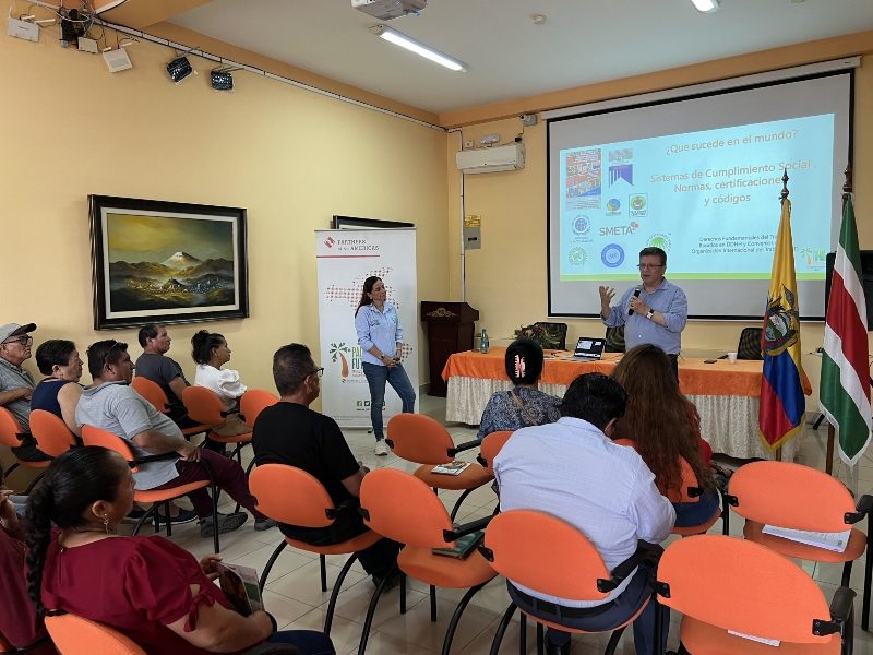 En este momento estás viendo Taller sobre el sistema de cumplimiento social con los integrantes de las asociaciones Palma de Oro y Palmicultores de Shushufindi